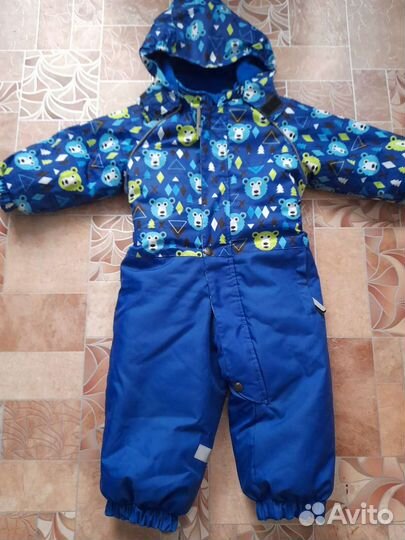 Продам зимний комбинезон на мальчика 80см