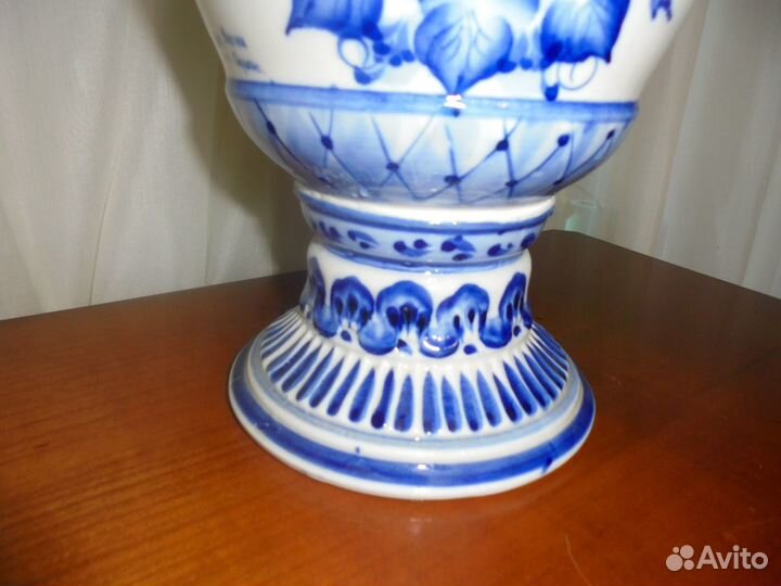 Гжель фарфор авторская ваза 