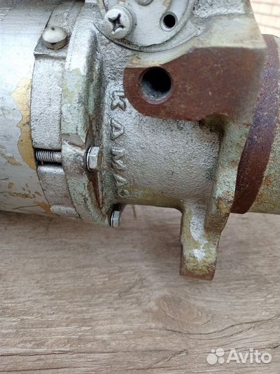 Прдается Стартер на Камаз 142