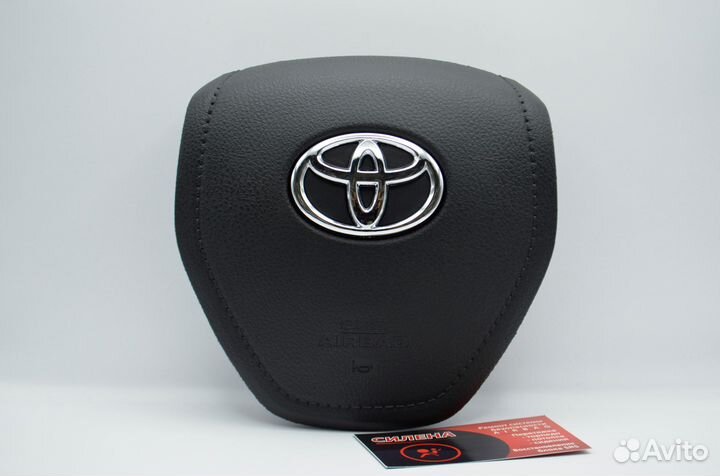 Рулевая накладка Toyota RAV4 (2012- )