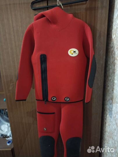 Костюм для дайвинга
