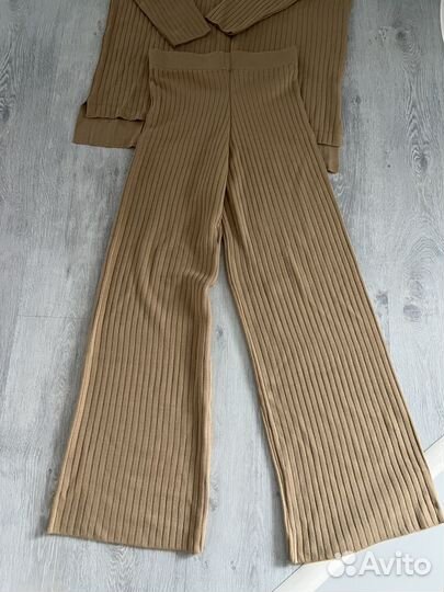 Женский костюм