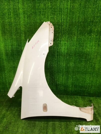 Крыло переднее правое toyota spacio