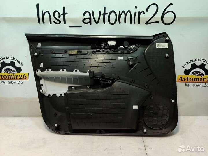 Обшивка передняя правая rapid 2 Polo 6