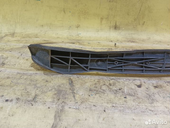 Пыльник переднего левого крыла Toyota RAV 4 2006