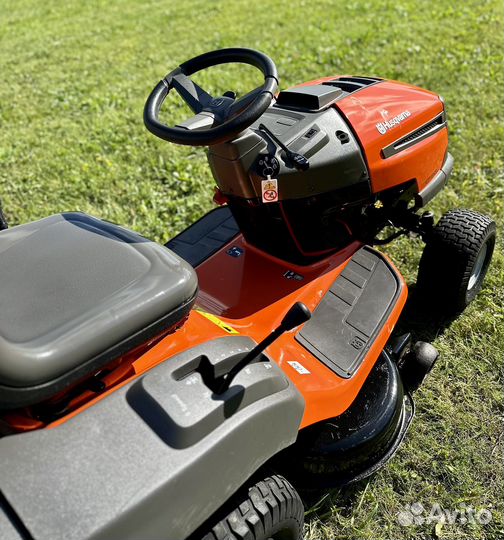 Садовый трактор газонокосилка Husqvarna