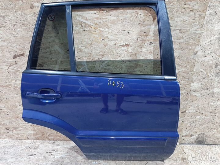 Задняя правая дверь Ford Fusion