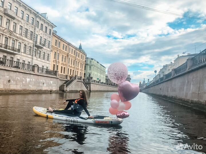 На сапах по центру Санкт-Петербурга