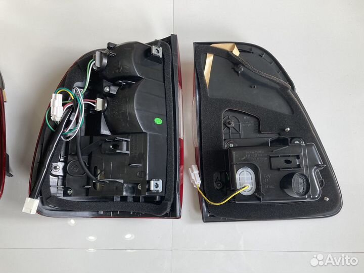 Комплект фонарей Toyota Land Cruiser 100 1998-2007