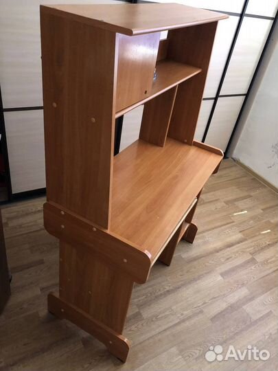 Компьтерный стол