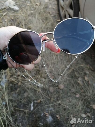 Солнцезащитные очки женские брендовые