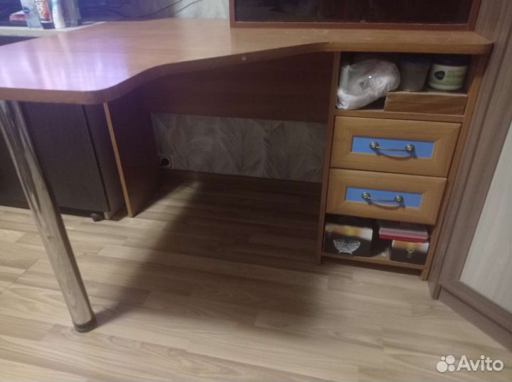 Угловой письменный стол бу