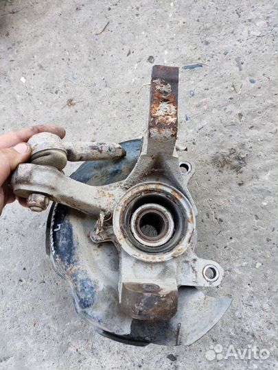 Поворотный кулак Тойота Спринтер левый