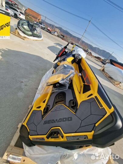 BRP Sea-Doo RXT-X 300 23год