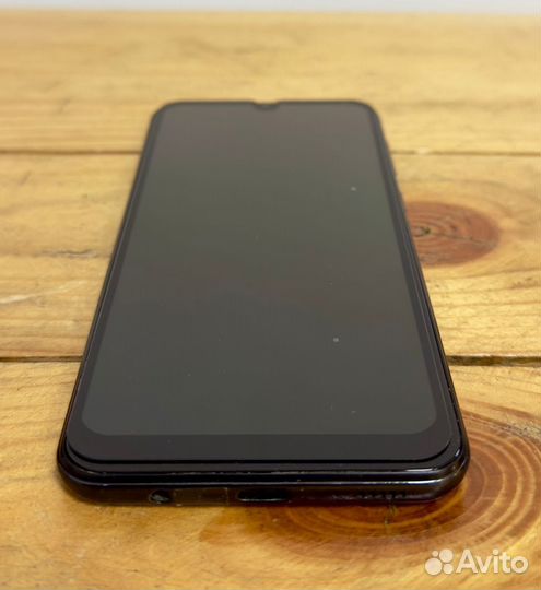 Samsung Galaxy A50, 4/64 ГБ