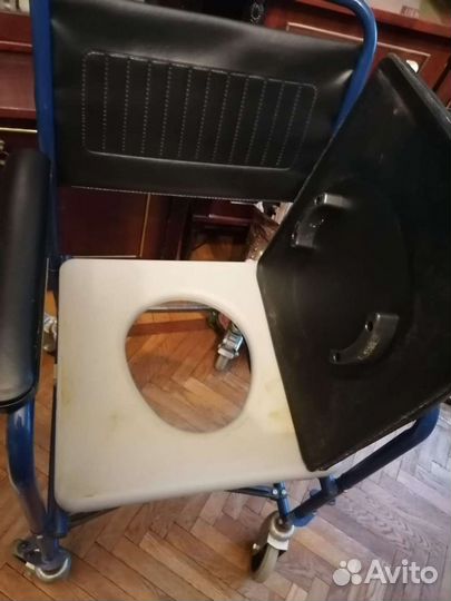 Креслокаталка туалет для инвалидов