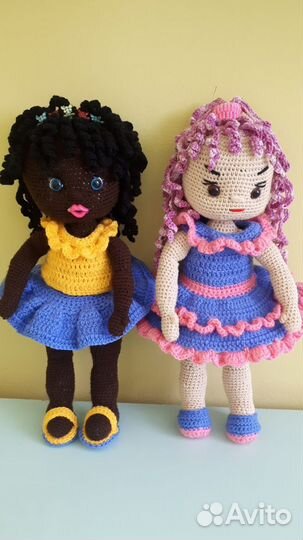 Вязаная кукла ручной работы