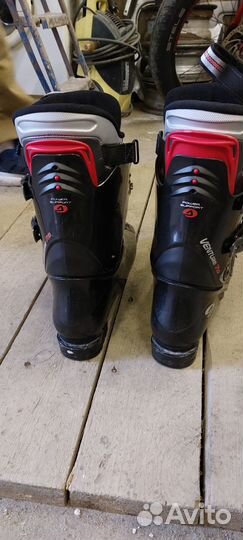 Ботинки горнолыжные dolomite 30.0-31.0 + шлем
