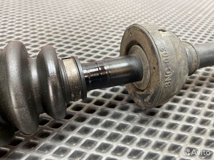 Привод (полуось) в сборе передний левый Honda