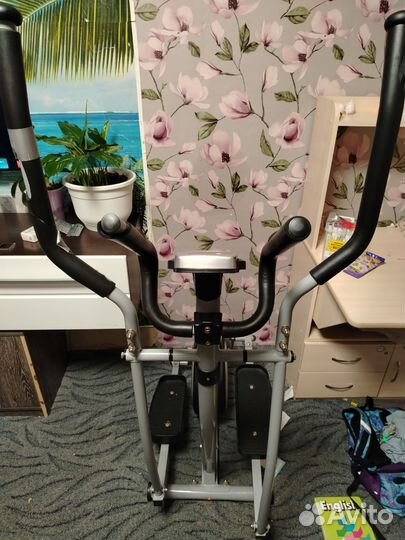 Эллиптический тренажер