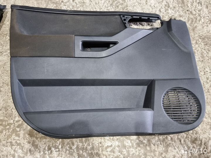 Обшивка двери Мерива