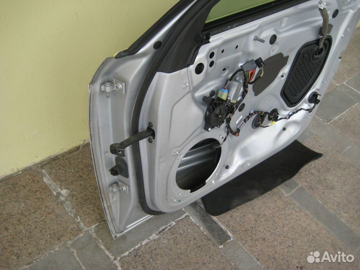 Дверь передняя правая Audi A3 8V Хэтчбэк