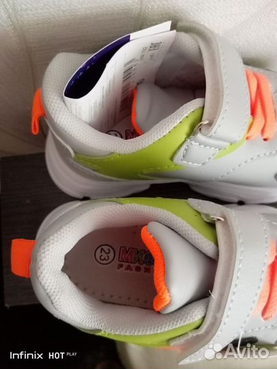 Кроссовки для девочки новые 23 р-р