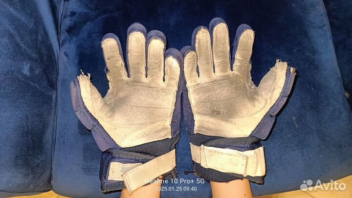 Краги хоккейные детские размер 8