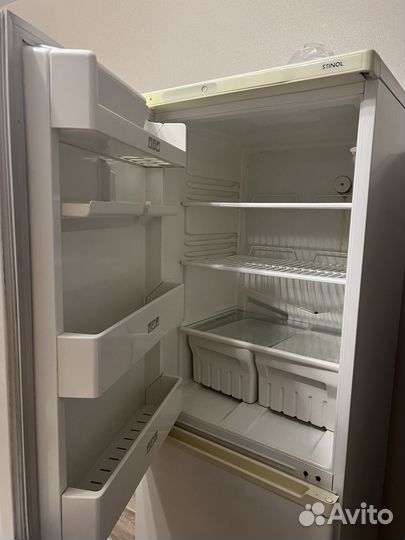 Продается холодильник Stinol
