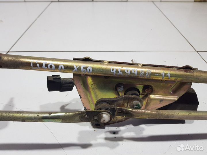 Трапеция стеклоочистителей с моторчиком