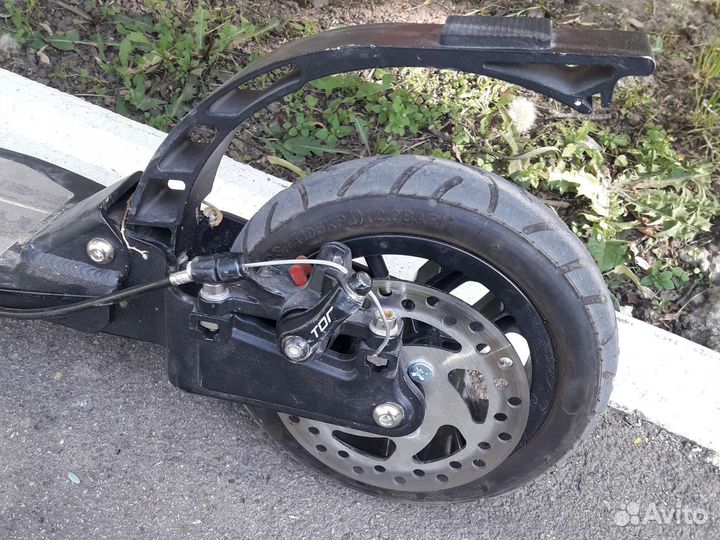 Самокат с дисковым тормозом