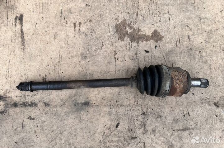 Привод передний левый ваз Приора, 2170