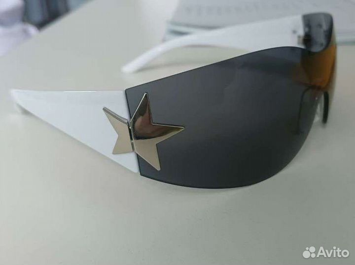 Солнцезащитные очки новые