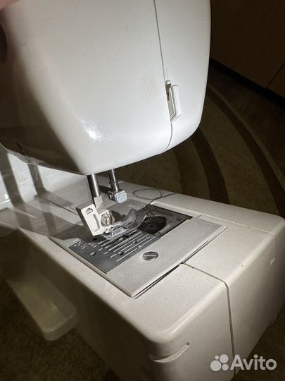 Швейная машина Brother ls200