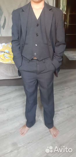 Костюм школьный на мальчика 134 р