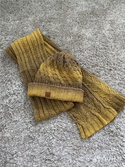 Комплект шапка и шарф