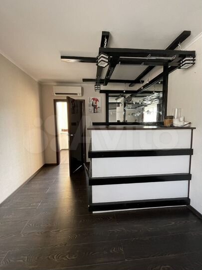 3-к. квартира, 100 м², 4/6 эт.