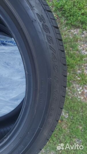 Pirelli P Zero Rosso 255/45 R18 99Y