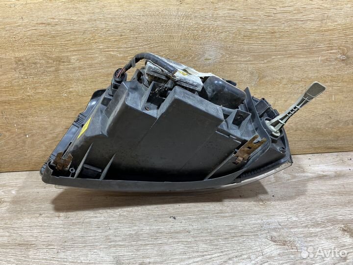 Фара правая Volkswagen Sharan рест 142581