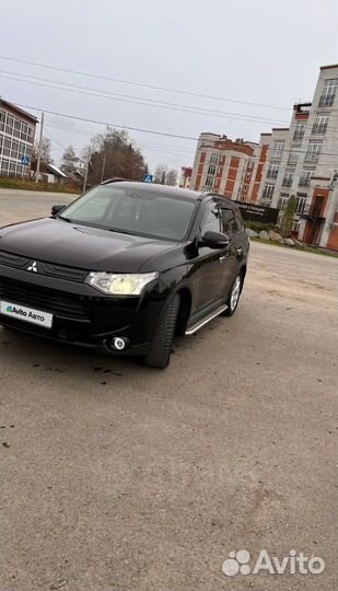 Mitsubishi Outlander 2.4 CVT, 2013, 215 000 км