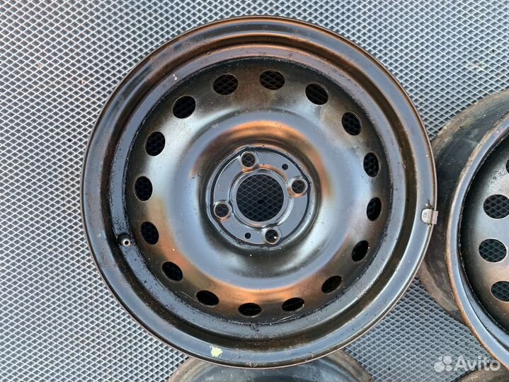 4шт Диски R15 Nissan