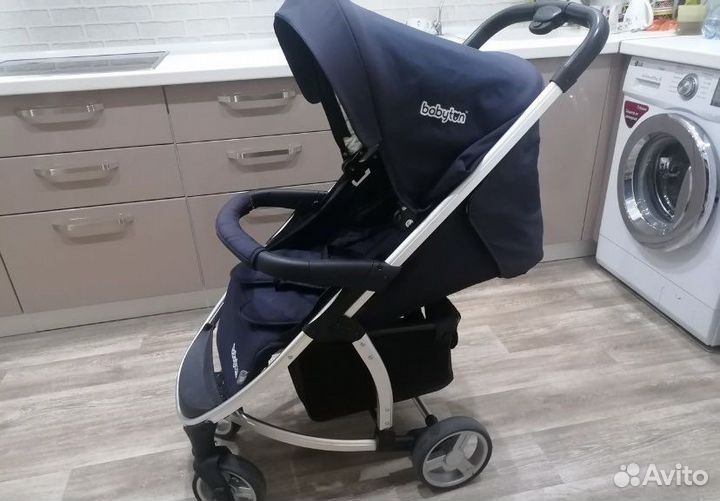 Коляска прогулочная