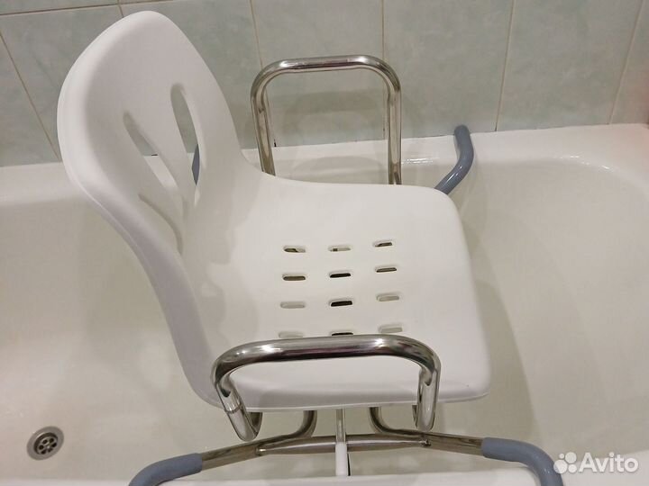 Кресло поворотное с рычагом для маломобильных