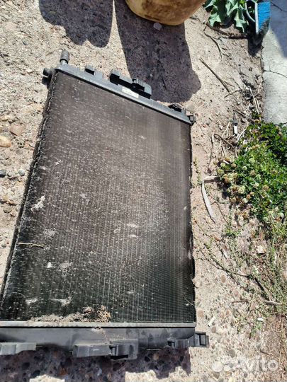 Renault Megane 2 радиатор охлаждения основной