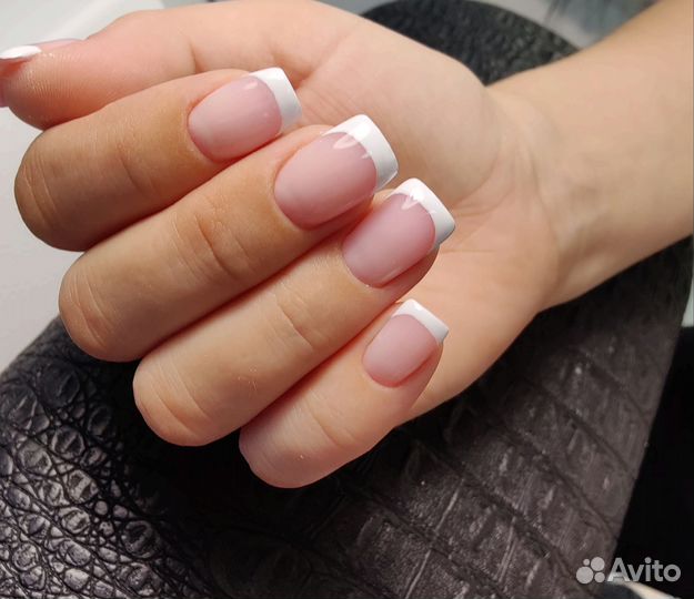 Маникюр педикюр