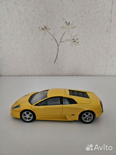 Модель машины Lamborghini Murcielago Deagostini