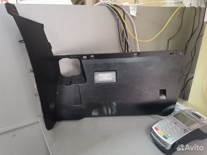 Облицовка пространства для ног пер.пас. бмв Е60