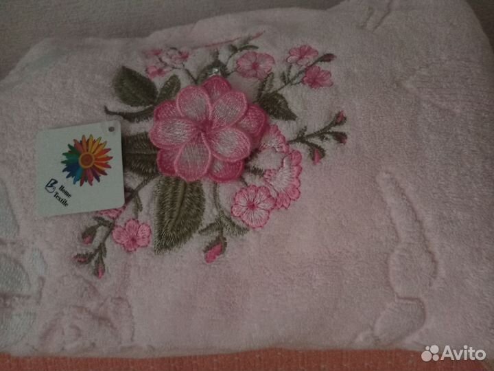 Махровые полотенца новые