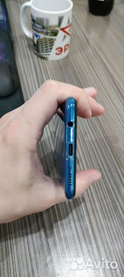 Samsung Galaxy A50, 4/64 ГБ