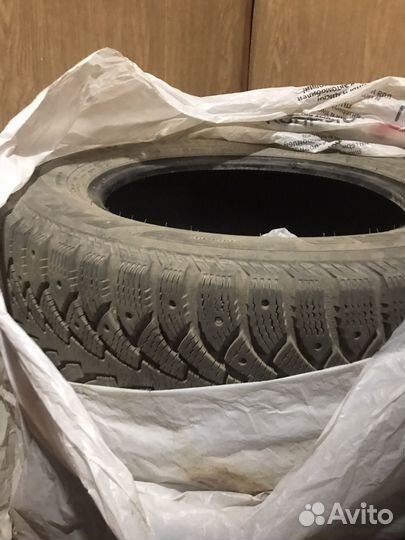 Nokian Tyres Entyre 215/60 R15 21H